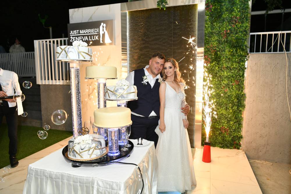 Venčanje na otvorenom 1