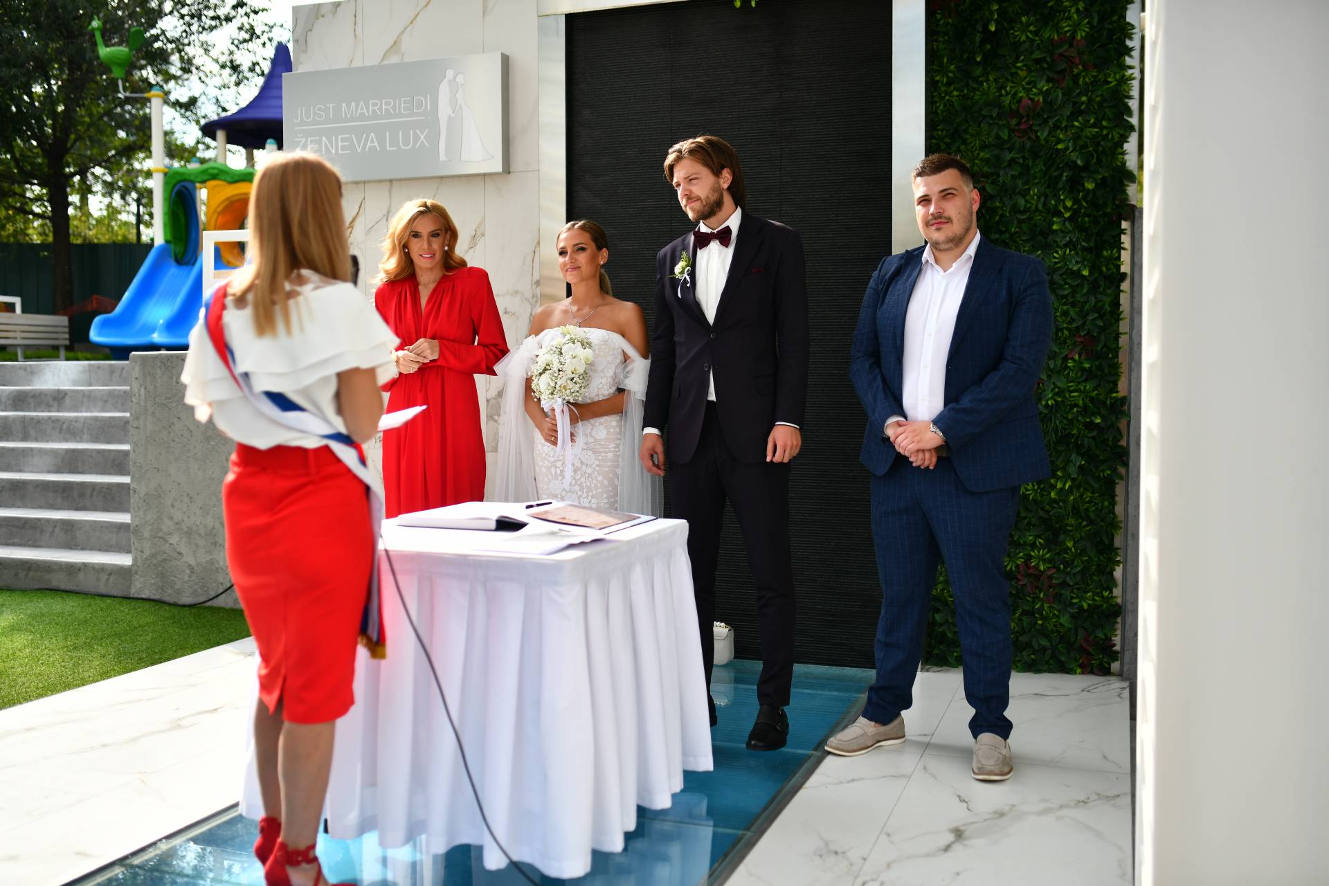 Venčanje na otvorenom 4